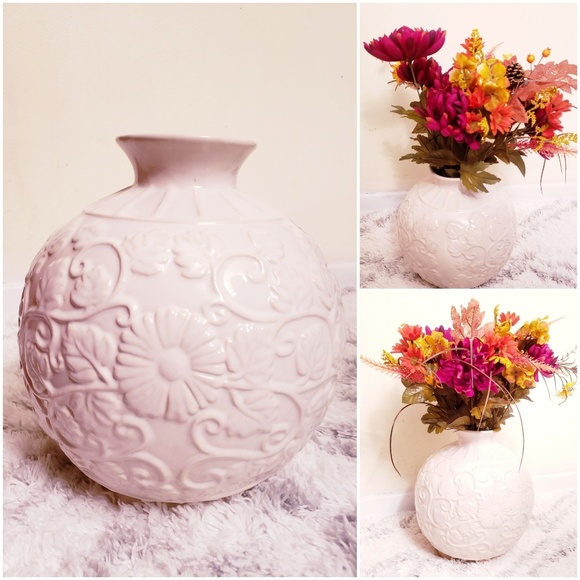 Vintage Ceramic Flower Pot Vase for Indoor/Outdoor - Picture 3 of 8